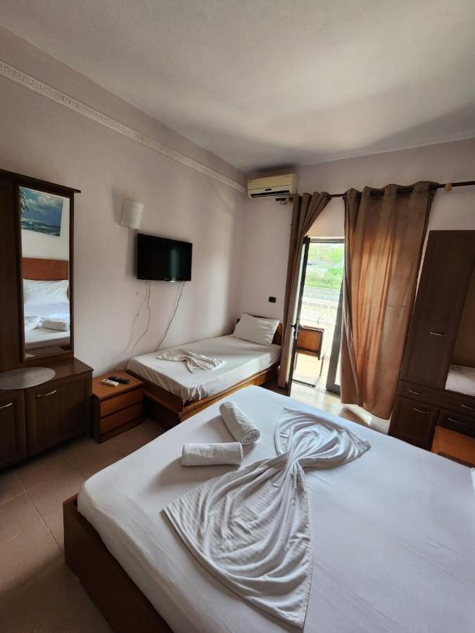 Seashell Beach Rooms Shkallnur Екстер'єр фото