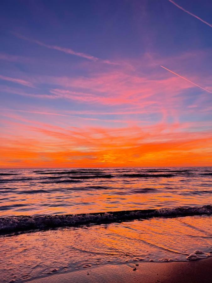 Seashell Beach Rooms Shkallnur Екстер'єр фото
